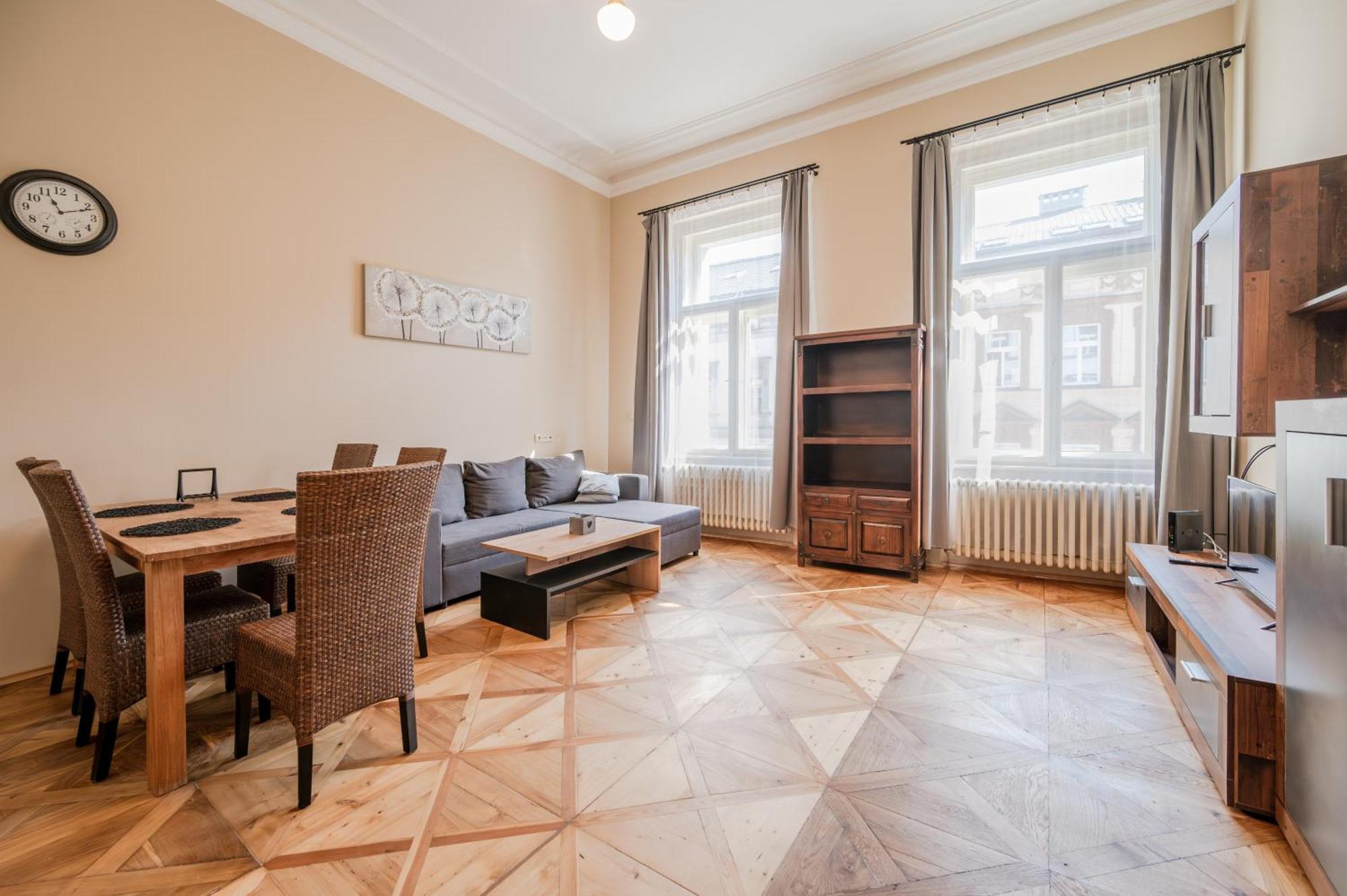 Palace Petrarca Praag Buitenkant foto